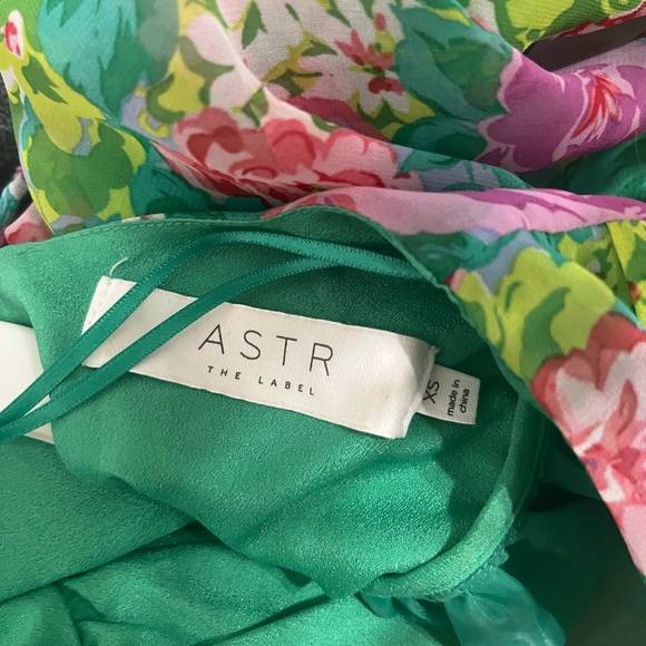 ASTR GREEN MAXI DRESS SIZE XS - Picture 4 of 4